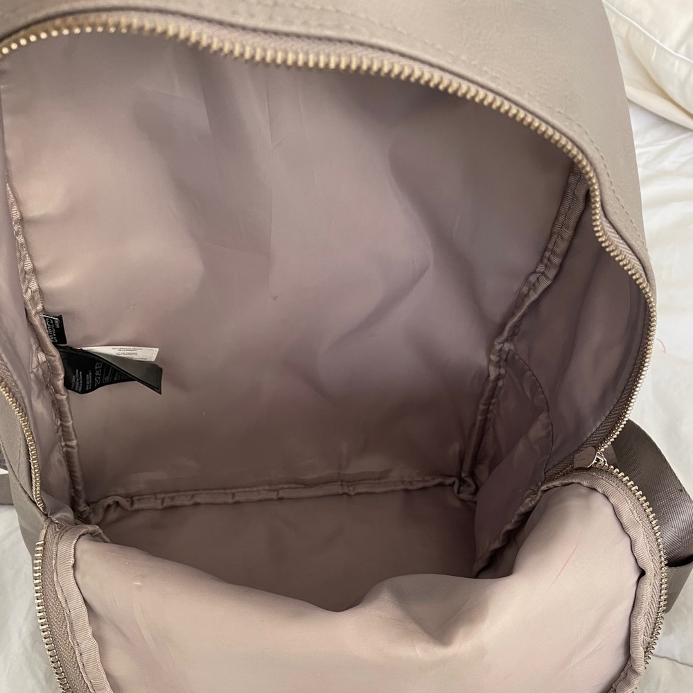 Taupe backpack - Picture 3 of 4